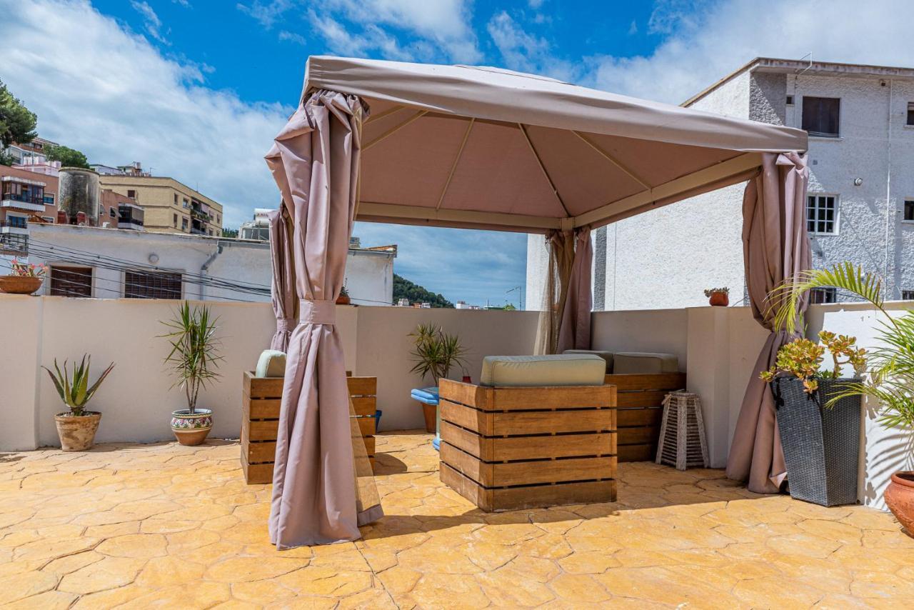 Blue Castle Guesthouse Málaga Dış mekan fotoğraf